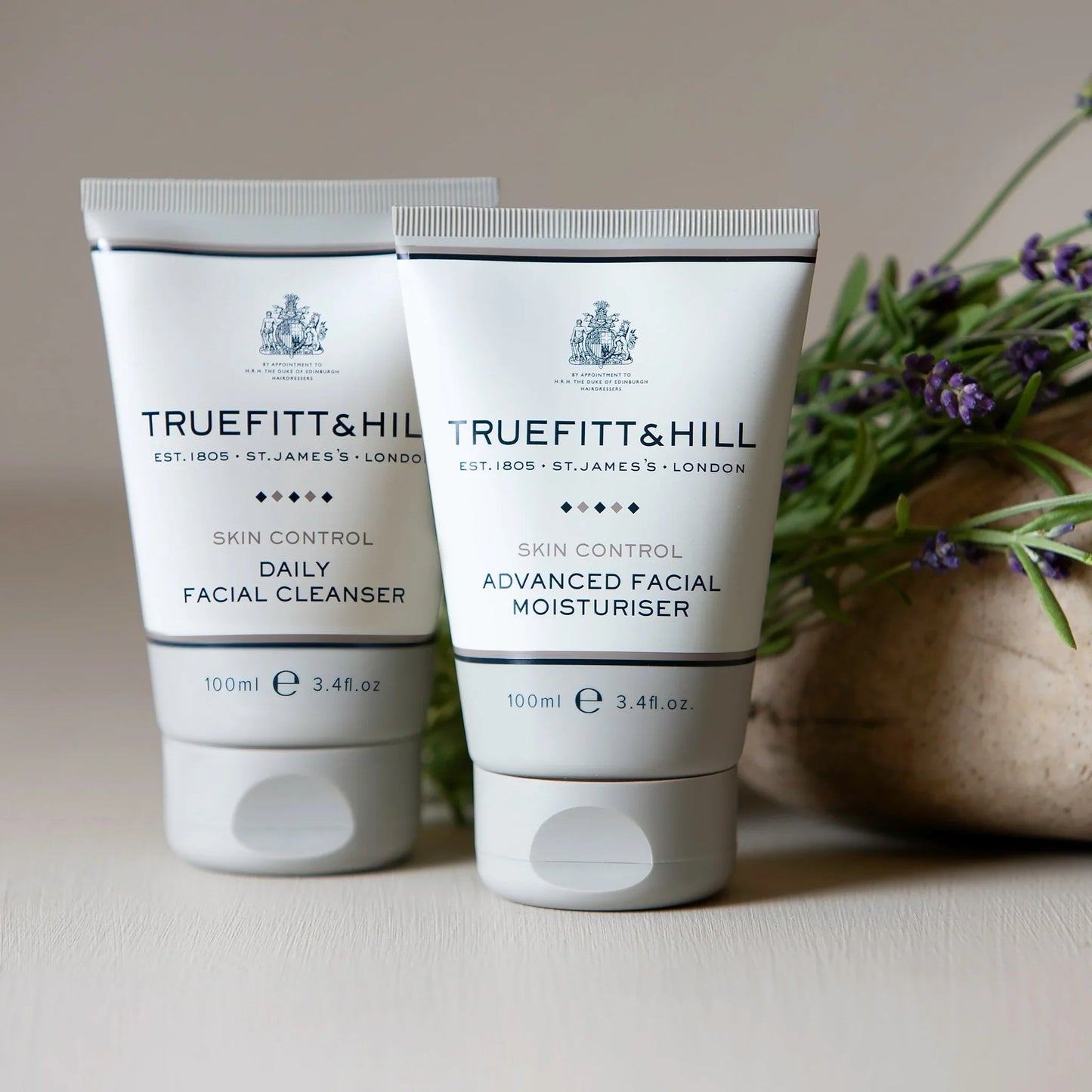 TRUEFITT & HILL SKIN CONTROL DAILY FACIAL CLEANSER